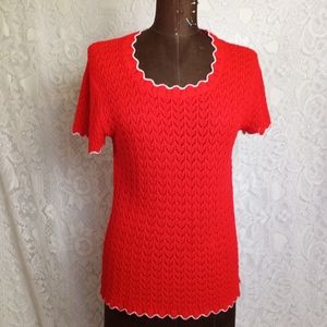 Vintage 1970s Red White Hand Knit Scalloped Neck Hem Cap Sleeve Top Size S M